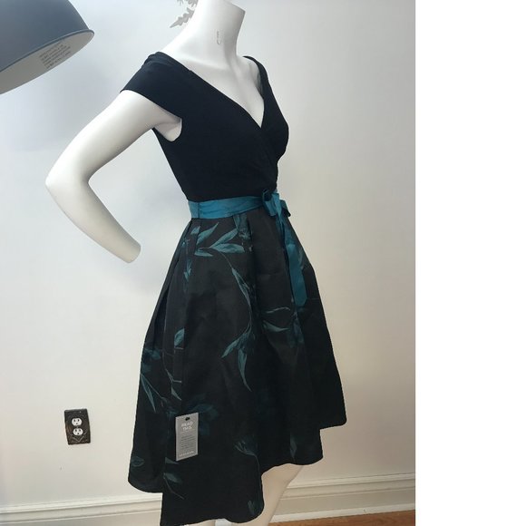 Le Chateau Teal Blue Emerald Green Black Fit Flare Asymmetrical Formal Dress NWT - Picture 1 of 7